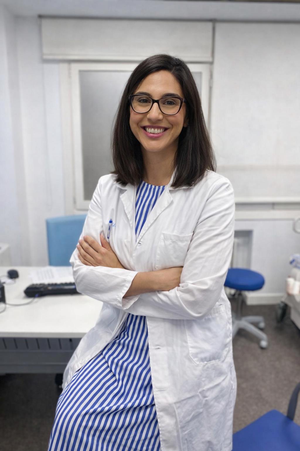 Dra. Ana Núñez en consulta